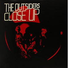 Outsiders - Close Up