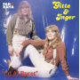 Gitte & Inger - 7-Ud Af Buret (Can't Hide Love)