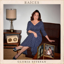 Estefan, Gloria - Raíces