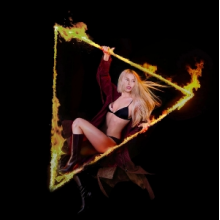 Ava Max - Don't Click Play