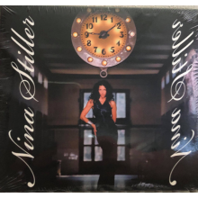 Stiller, Nina - Nina Stiller