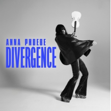 Phoebe, Anna - Divergence