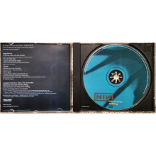 Nine Inch Nails - Things Falling Apart